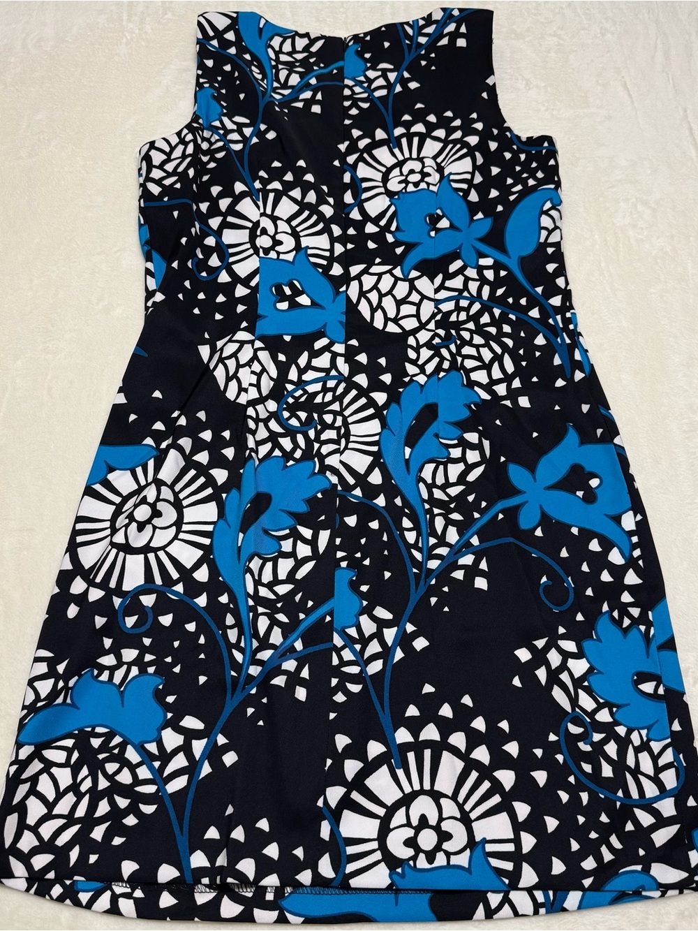 Kim Rogers Black Dress with Blue & White Floral Pattern - Picture 2 of 6